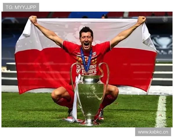 荣膺波兰世纪冠军莱万跑赢不退役